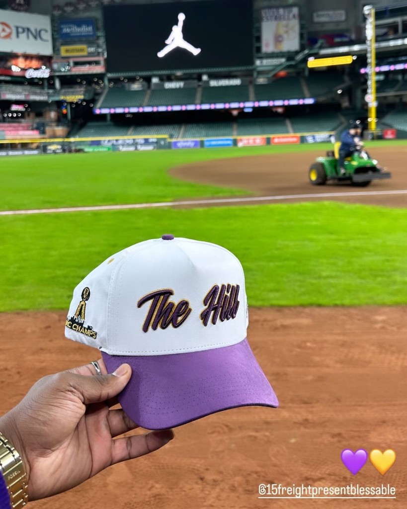 The15Shakey's tweet photo. Game day or any day, top it off with style that stands out. #Blessable #TheHill 🧢⚾️
https://t.co/Vyx0W0GJgD https://t.co/75oVxBuuUt