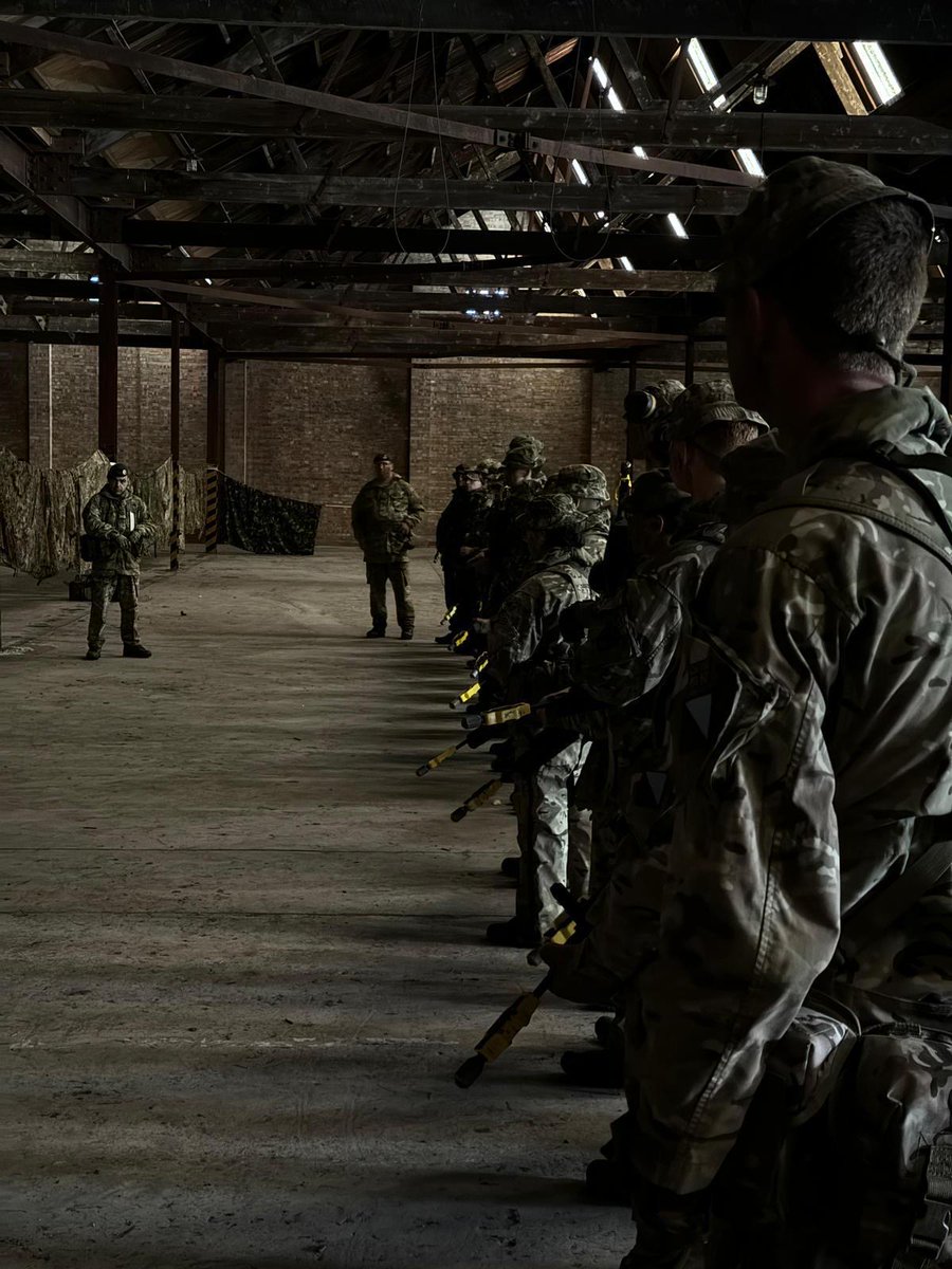 2204squadronatc's tweet photo. Five members of our NCO team were lucky enough to be some of the first to be taught the new bronze fieldcraft syllabus using blank firing and pyrotechnics. The weekend included a fire and manoeuvre demo on the last day with a look forward to silver fieldcraft👏👏👏 https://t.co/rh8qEEoOiC