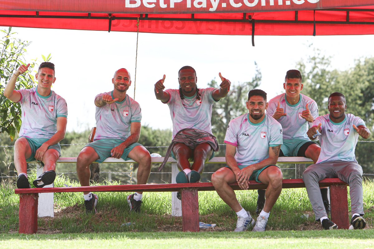 SantaFe's tweet photo. 👍🤙😁🦁🇲🇨❤️🤍 https://t.co/zUJrYIq7gt