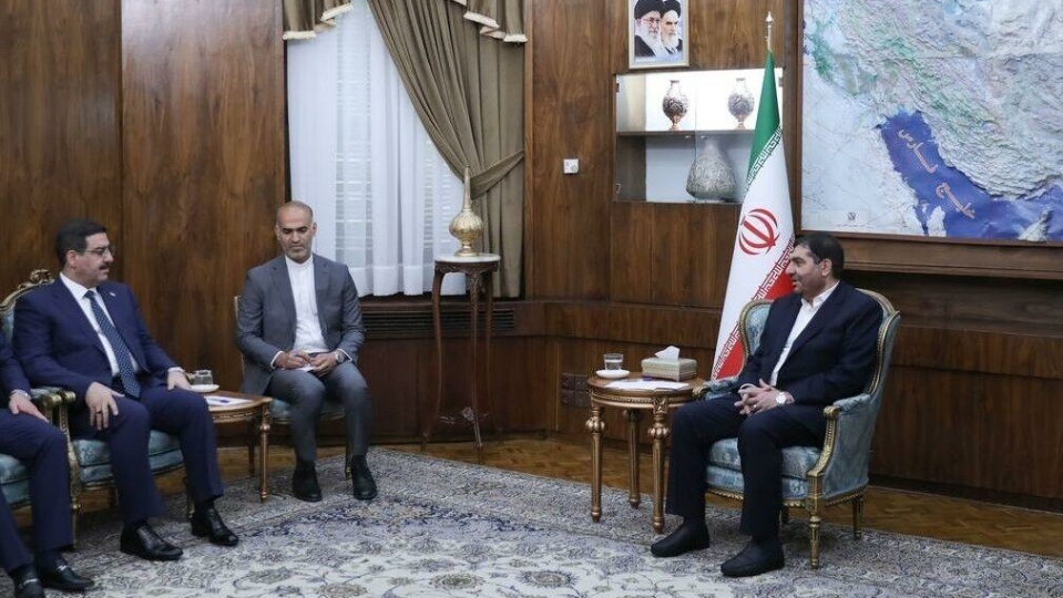 #Iran’s first vice president, Mohammad Mokhber, emphasized the importance of using national currencies in economic and trade exchanges between #Iran and #Iraq. He called for expanding economic relations and removing trade barriers. newspaper.irandaily.ir/7551/2/8666