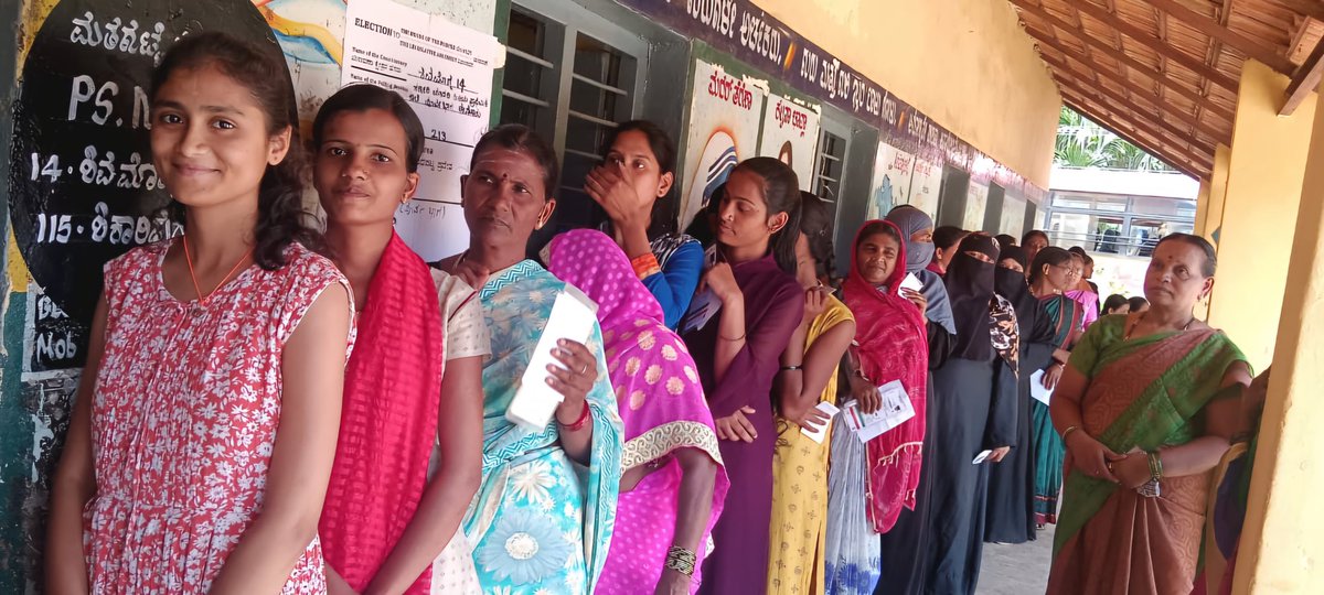 The Shivamogga Lok Sabha constituency recorded an approximate voter turnout of 78.24%, around 2% higher than the 2019 voter turnout. @XpressBengaluru #LSPollsWithTNIE #LokSabhaElection2024
