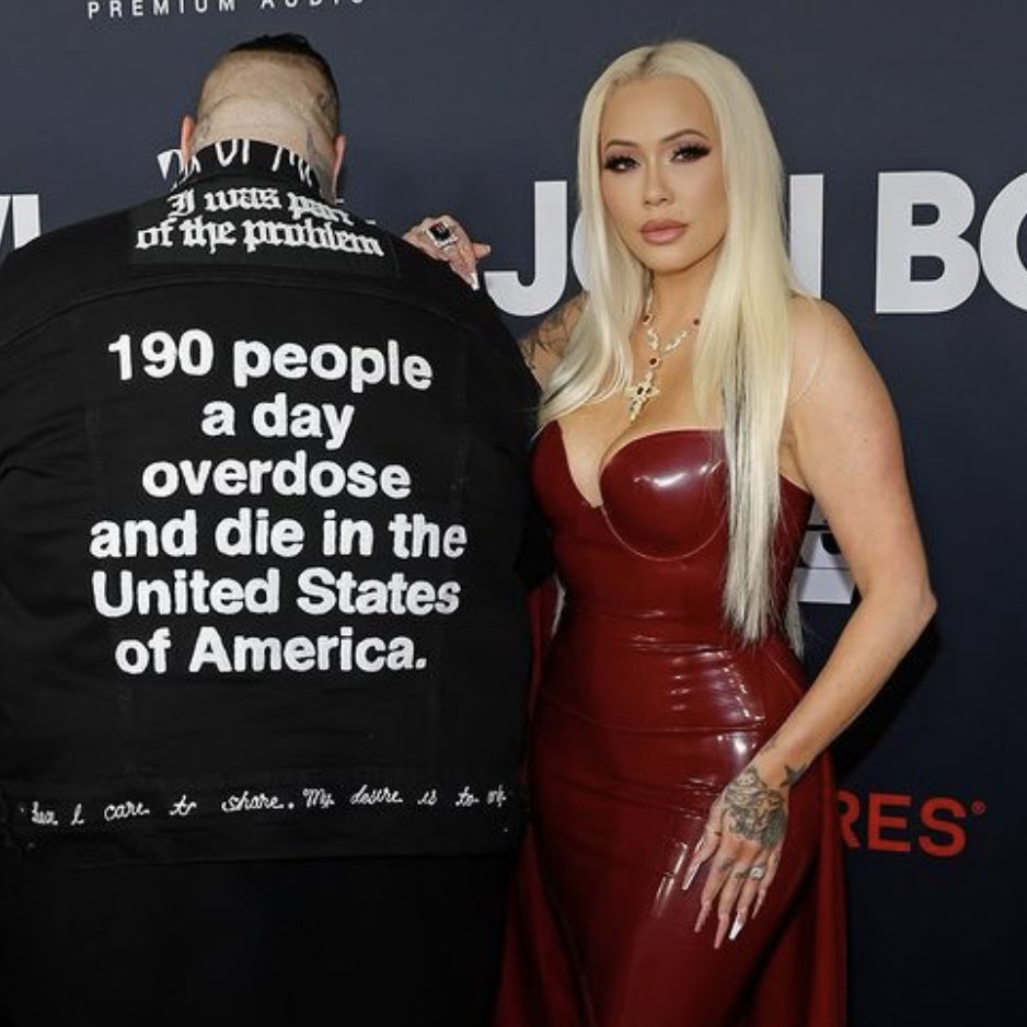 From  @FentanylSol 
For #FentanylAwarenessDay❤️‍🩹 
 “We are thrilled to see
 🌟@JellyRoll615  and his wife 
🌟Bunnie XO using his platform at the 2024 @MusiCares  Grammys night to share an important message about the dangers of fentanyl.

fentanylsolution.org
Cc @FentAwareDay