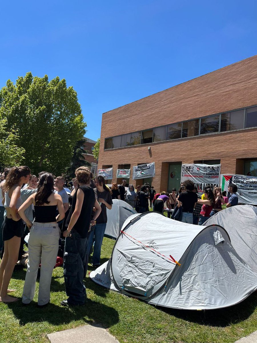 CCOO apoya las movilizaciones estudiantiles en solidaridad a la población de Gaza y Palestina🔽 ✔️Desde la Federación de Enseñanza de CCOO Madrid apoyamos las movilizaciones estudiantiles que están en marcha en nuestro país y alrededor del mundo. 🖥Noticia -