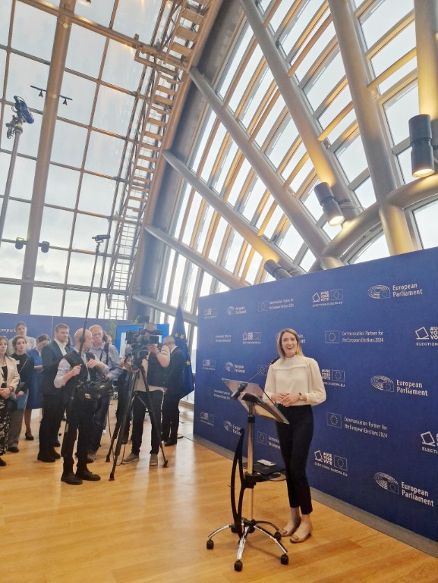 #CAEonthego Yesterday at @Europarl_EN, Lars & Maya met with @EP_President Roberta Metsola as official communications partners of #EE24. CAE's current campaigns with @CulturalDealEU and @popthevote_EU have been stressing the crucial role of culture in these upcoming elections! ✨