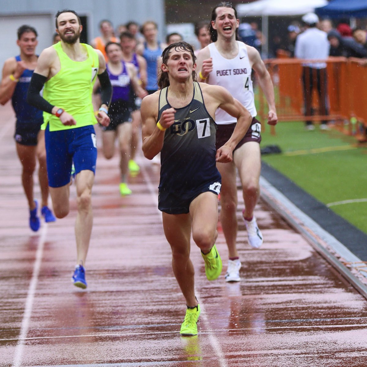 eouxctf's tweet photo. 𝑹𝑨𝑰𝑵 𝑶𝑹 𝑺𝑯𝑰𝑵𝑬

📸: @westcoastxc 

#MountUp | #EOUtf https://t.co/HNwicsqwNy