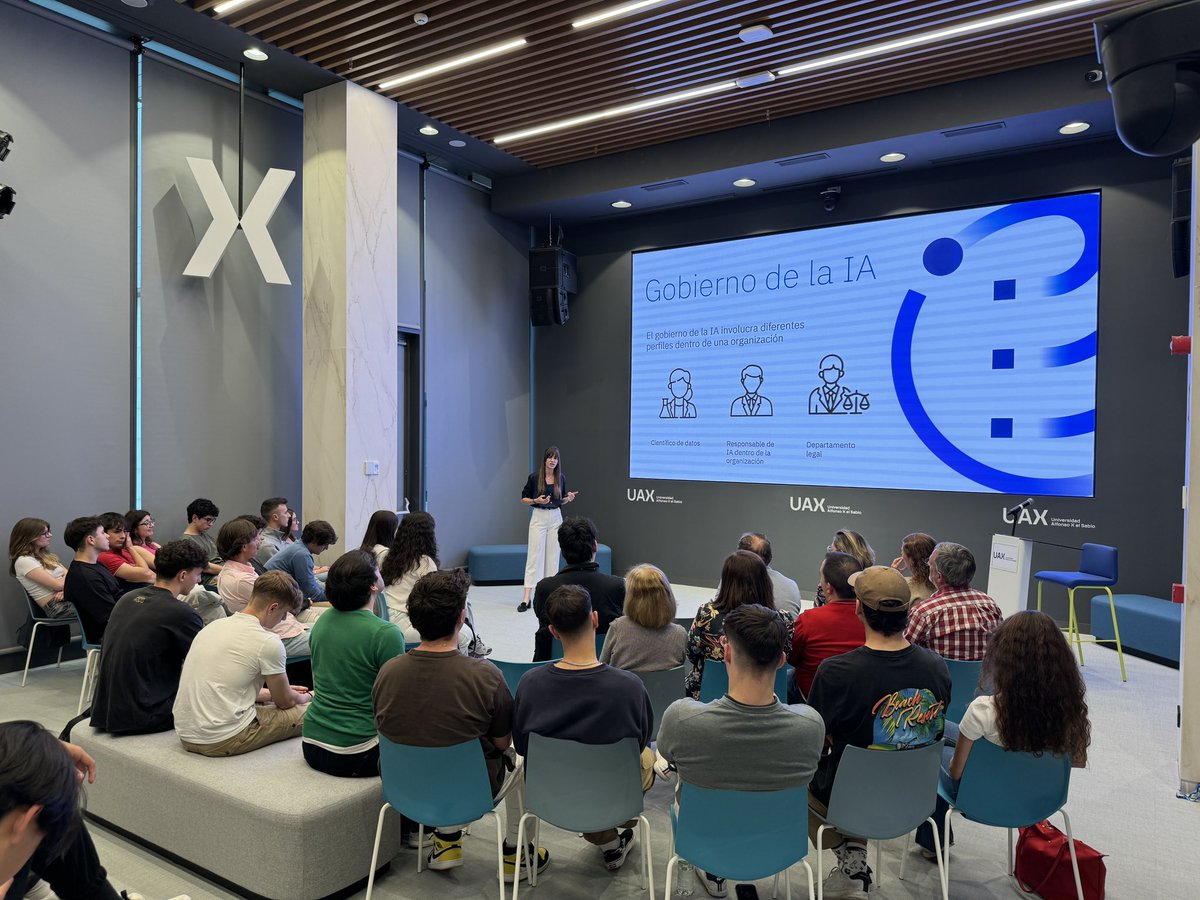 ¿Os habéis preguntado alguna vez qué buscan las #empresas en la #IA generativa? ¡Nosotros sí! Por eso, hoy, María Borbones, AI Architecht at @IBM nos lo cuenta en nuestro campus de #UAX Chamberí. #IA #Madrid #CampusChamberi #IBM