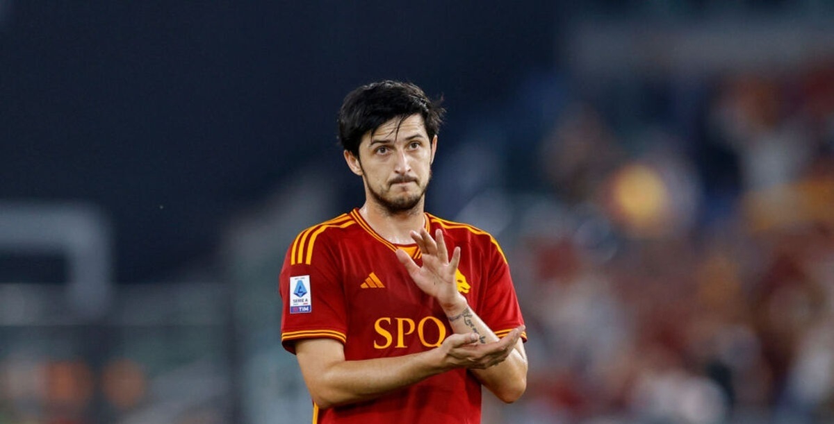 #Roma football club is negotiating with #BayerLeverkusen to secure a discount on the permanent transfer of Iranian striker Sardar Azmoun, valuing his contribution and considering him a key player for the future. Read more here: newspaper.irandaily.ir/7551/6/8675