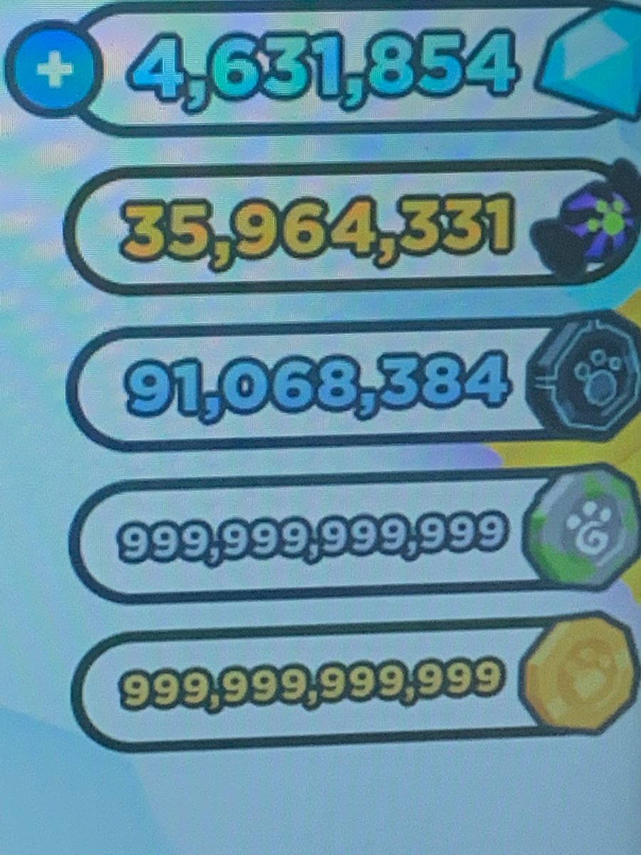 Idkidkoffical's tweet image. Guys look at how rich I am for the Halloween update #petsimulatorx