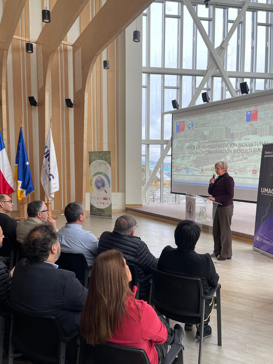 Esta semana estuvimos en el fin del mundo en un encuentro entre el mundo académico y la comunidad para intercambiar conocimientos en la 2° Conferencia <a href="/centrochic/">Centro Internacional Cabo de Hornos (CHIC)</a> en #PuertoWilliams. Estas instancias son sumamente importantes para la investigación científica. <a href="/BAS_News/">British Antarctic Survey 🐧</a> <a href="/SAERI_FI/">SAERI</a>