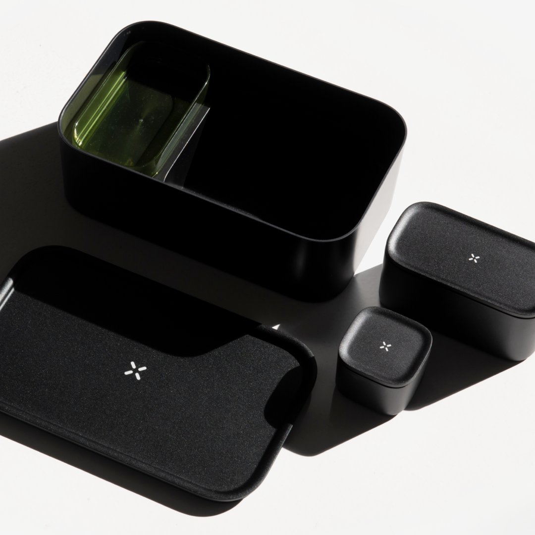 Complete your Stash Collection and keep it all in one place with the PAX Stash Box. Your PAX devices, Grinder and Stash Jars all fit perfectly inside — and that’s without mentioning the hidden storage under the pedestal tray. Shop the collection here: l8r.it/rPqm