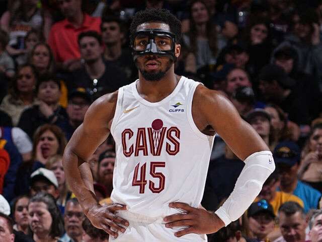 DG_Muse's tweet image. Players I truly believe Donovan Mitchell is better than:

- SGA
- Jayson Tatum
- Anthony Edwards 
- Brunson
- Luka Doncic
- Giannis