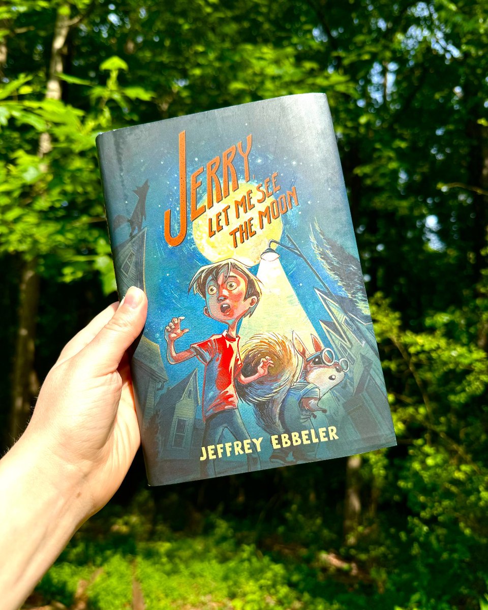Happy book birthday to JERRY, LET ME SEE THE MOON! This #mglit story about a boy who discovers that his new town is a sanctuary for were-creatures when the moon is full is on shelves today! ow.ly/696350RxA68 #bookbirthday