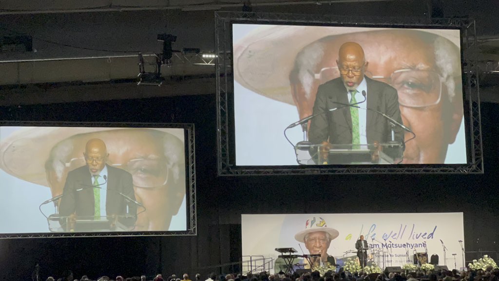 ri_rhandzu's tweet image. “…imagine if the government payroll went through African Bank…?!”

Judge Moseneke at Dr. Motsuenyane memorial

@AfricanBank #AudacityToBelieve #FarewellDrSam
