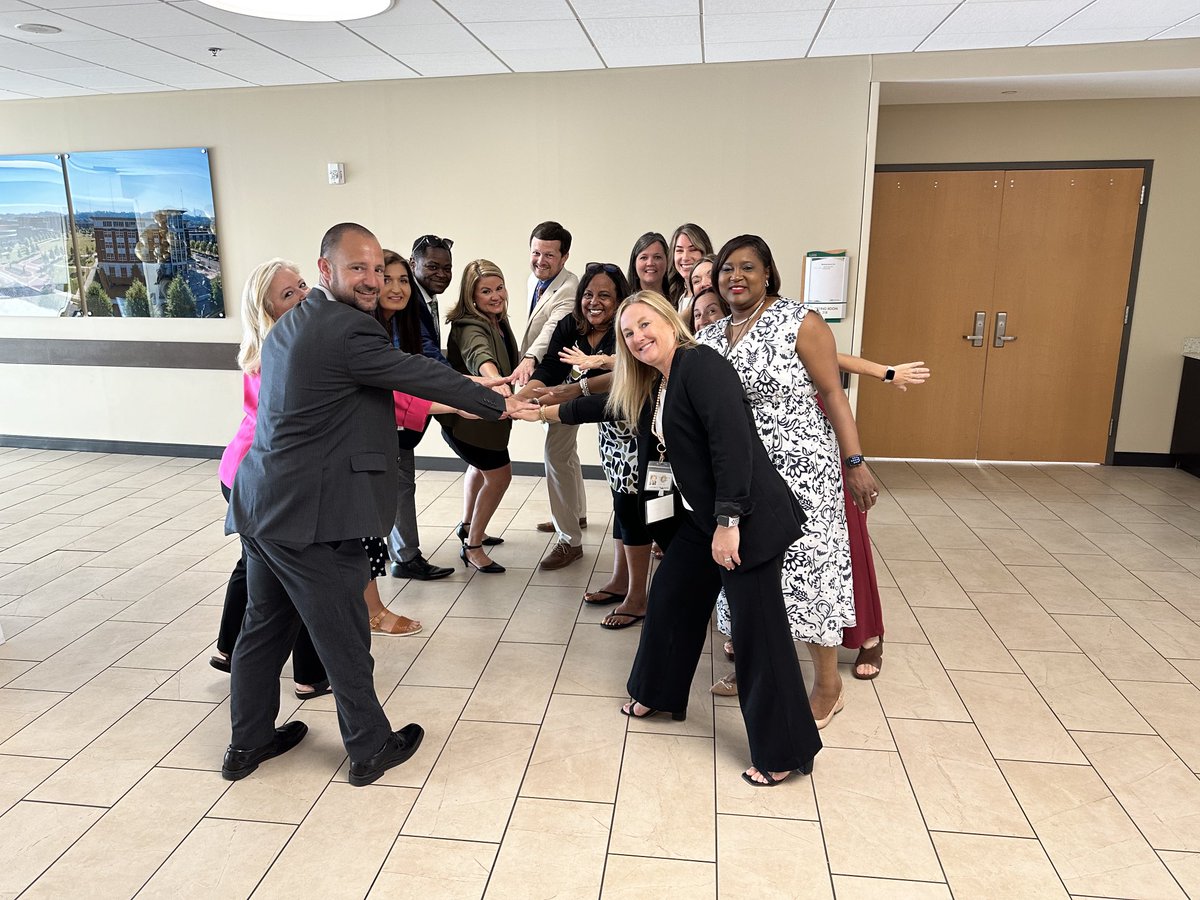 NicholasBr43077's tweet photo. Love ❤️ working with these amazing people! ⁦@AlabamaMTSS⁩ https://t.co/NcvbvOspBe