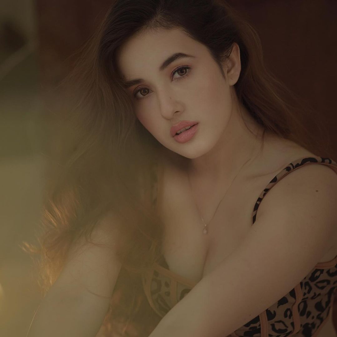 GM_Qtuja0AAJGsW?format=jpg&name=medium