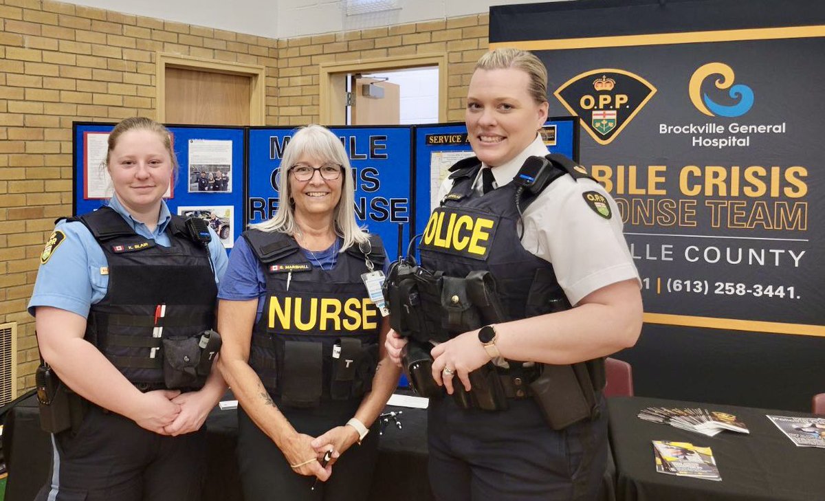 Thank you to @JohnHoward_Can for including us at the Youth Wellness & Career event today - South Grenville High School. A great opportunity to engage w/youth, providing info on many career avenues with #OPP & showcasing our MCRT nurses for #NursesWeek & #MentalHealthWeek. ^dh