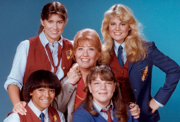 'The Facts of Life' aired its final episode today in 1988. The spin-off sitcom of 'Diff'rent Strokes' lasted 9 seasons making it one of the longest-running sitcoms of the '80s. #80s #80stv #1980s