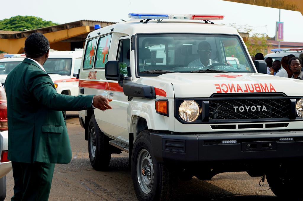 Funded by LAD, Global Fund, and the Government of Sierra Leone, the vehicles will significantly improve emergency response time and maternal and child health in #SierraLeone. 15 of the vehicles, including all 10 ambulances were funded by LAD and GoSL.