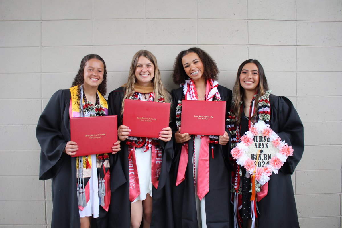 Congratulations to our seniors Tia Ridings, Britney Patrick, Destiny Conerly &amp; Vanessa Smoke for graduating this past weekend! 🎓

Let's crush it at Regionals!

#SaintsStrong 🗡️ / 🥎