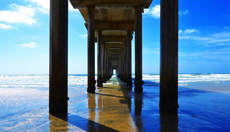 San Diego Lifestyle facebook.com/GLbrannockphot…

Under The Pier-
Morning view from under the Ellen Browning Scripps Memorial Pier.
La Jolla Ca.