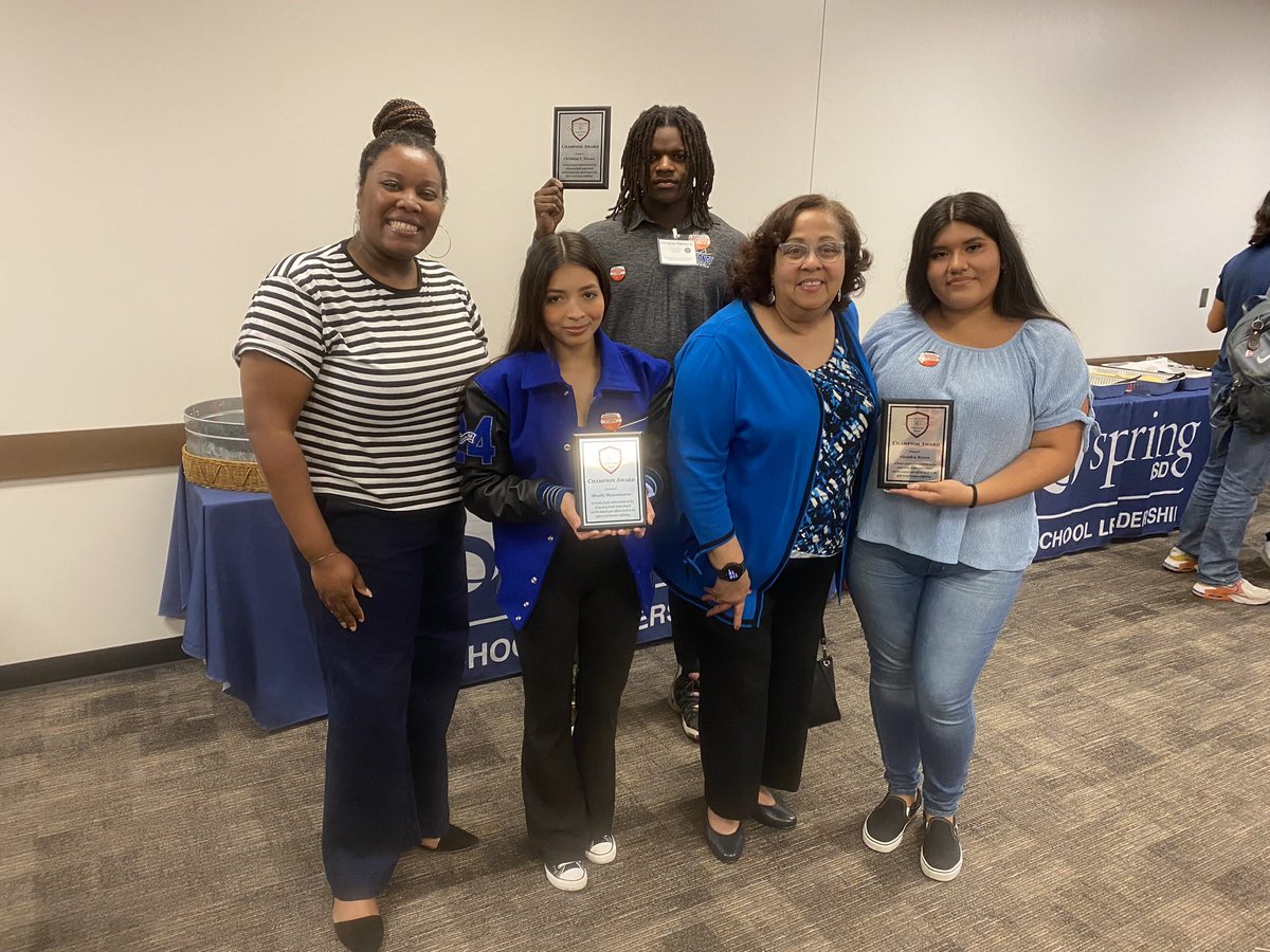 At the last Superintendent Student Advisory Council Meeting for the year …. Our students were recognized and celebrated for  their work in Human Trafficking Prevention and Awareness 💙💙@Dekaneywildcat @lucyvelez03 @areyno_3 @SpringISD_CTE #weareunstoppable #communitywork