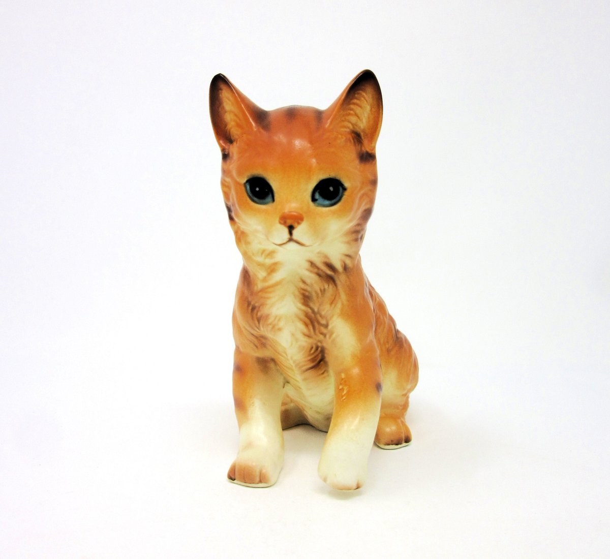 Vintage Porcelain Lefton Cat Figurine, Orange Tabby with Blue Eyes and Tiger Stripes, Lifelike House Pet, Cats Kitten Gift Idea, Home Decor tuppu.net/19fa57f2 #vintage #Etsy #etsyseller #PorcelainFigurine