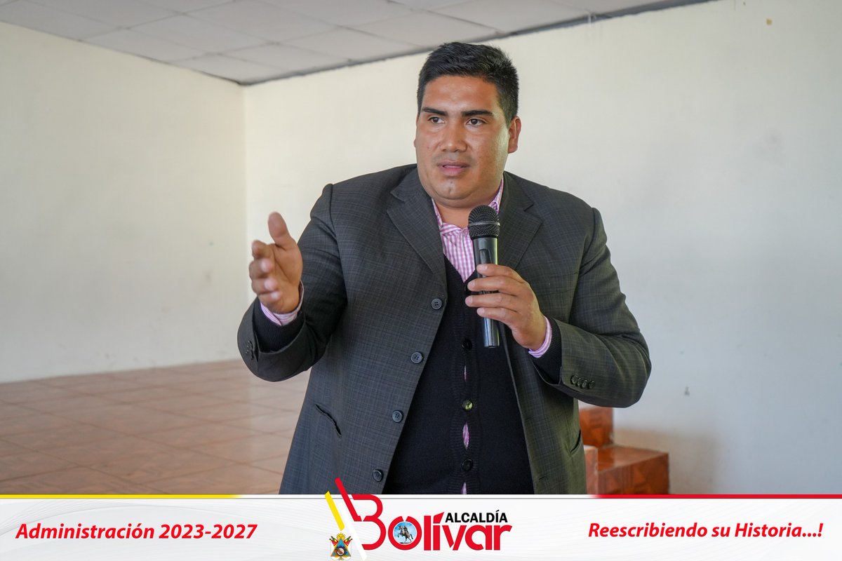 CantonGad's tweet photo. Este miércoles, en la Casa de Participación Ciudadana de la Parroquia de García Moreno, se llevó a cabo un evento importante para la comunidad: la socialización de la Ordenanza que regula la administración y funcionamiento de los cementerios del GAD Municipal del Cantón Bolívar. https://t.co/PR8oloiC5N