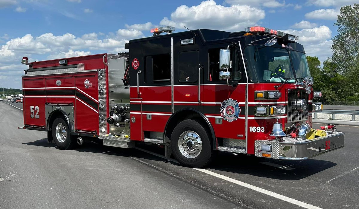 🚨Series accident at State Rd 135 and Fairview Road in Greenwood. Please use caution in the area!🚒🚑