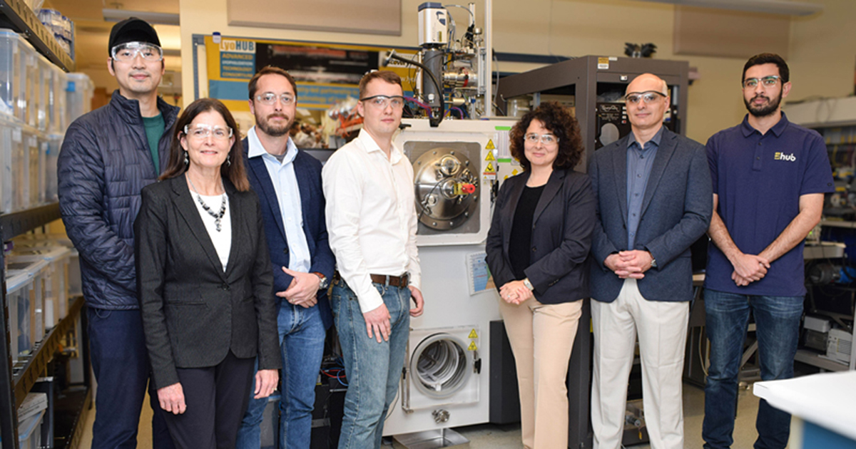 PurdueEngineers's tweet photo. Startup LyoWave Inc. is commercializing innovative microwave heating technologies developed at @LifeAtPurdue by #PurdueEngineers that improve upon traditional lyophilization by increasing speed, cost effectiveness and product throughput.
https://t.co/RW5CJUQHj2 https://t.co/aLT2t1jnfh