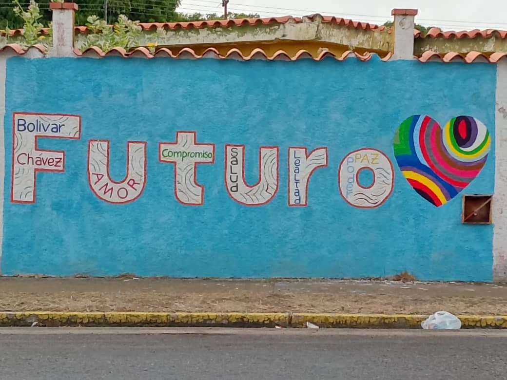 ¡Anaco se llena de colores!🎨

Voluntarias y voluntarios ecologistas de Anaco, en el estado Anzoátegui, se suman a la elaboración de murales que se han desarrollado en varios estados del país. 

¡Seguimos llenando de colores y de esperanza nuestras calles! 🖌️