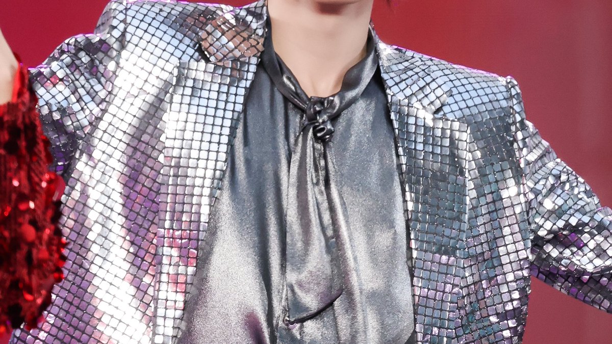 PigPigxuan's tweet photo. 我妈有露奶癖，只要人一多她就会脱下奶罩，让所有人看他的乳头慢慢凸起，再慢慢溢出奶水。。。 https://t.co/74VuPdEs48