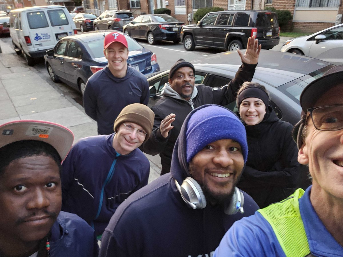 ☀️ Sun’s out in Philly! Team Center City cruises along, fueling Philly's streets with energy and camaraderie. Keep running, keep smiling, Philly! #BackonMyFeet #BoMFPhilly #RunningCommunity