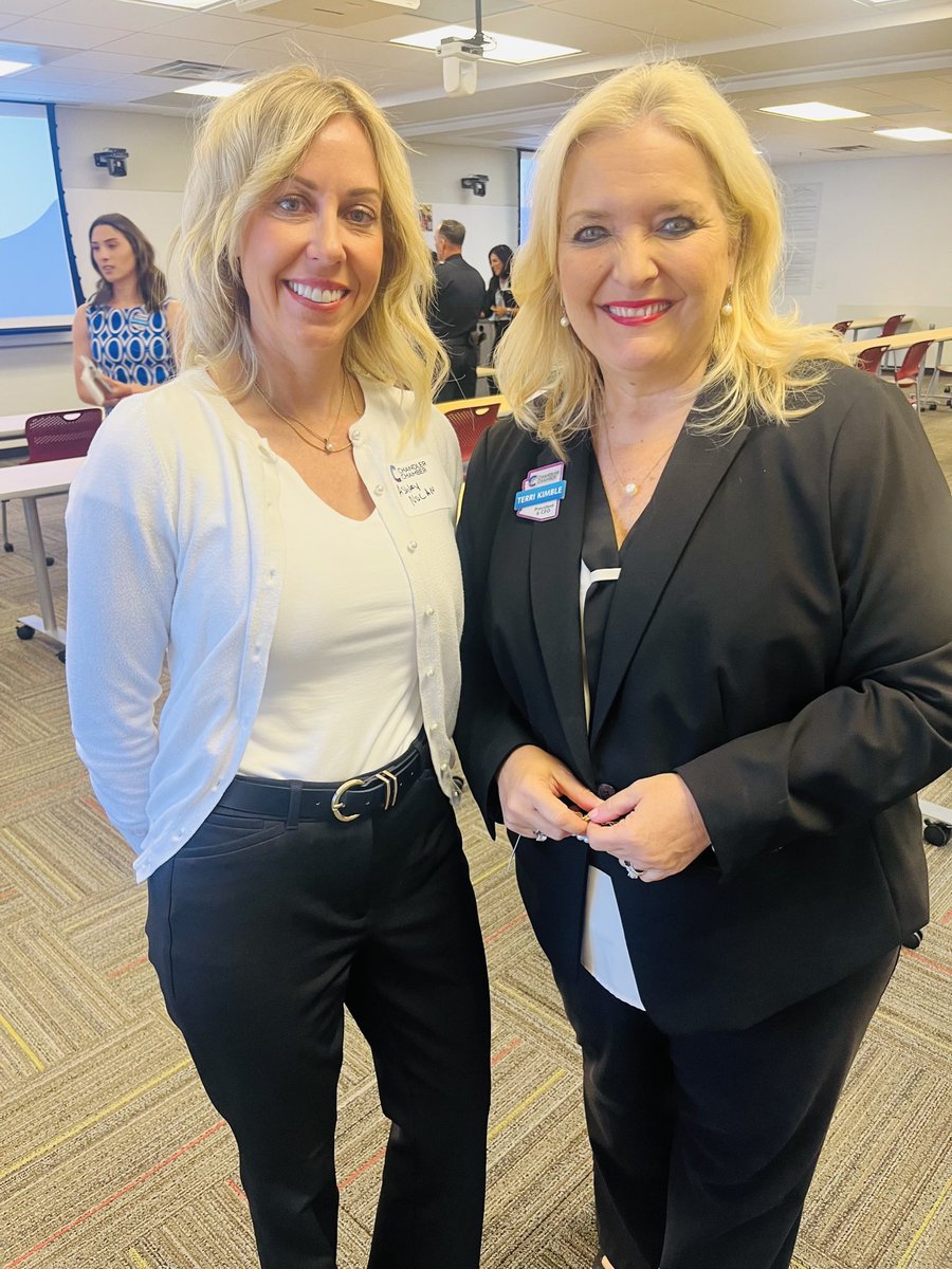 CLEA VP Ashley Nolan attended the @chandlerchamber Policy Impact Series on how law enforcement protects businesses here in #Chandler. CPD Chief Chapman and Chairman Jack Sellers gave excellent presentations about #publicsafety to our community members and business leaders.