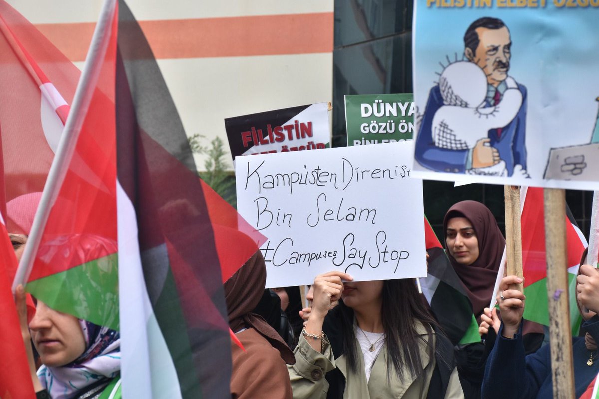 Gümüşhane Üniversitesi'nden Indiana Üniversitesi direnişine selam olsun👋🏻🇹🇷🇵🇸 'Despite the oppressors, freedom for Palestine! Remember, silence is also a choice.' #CampusesSayStop ✋🏻🛑❗️ #FreePalestine 🇵🇸 @eyupkadirinan @mucahidsuleyman