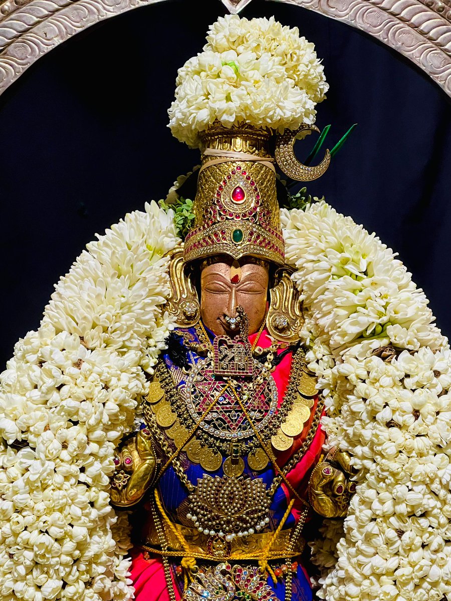 Swarna Rathotsavam performed at Sri Kamakshi Ambal Devasthanam, #Kanchipuram this evening #kamakoti