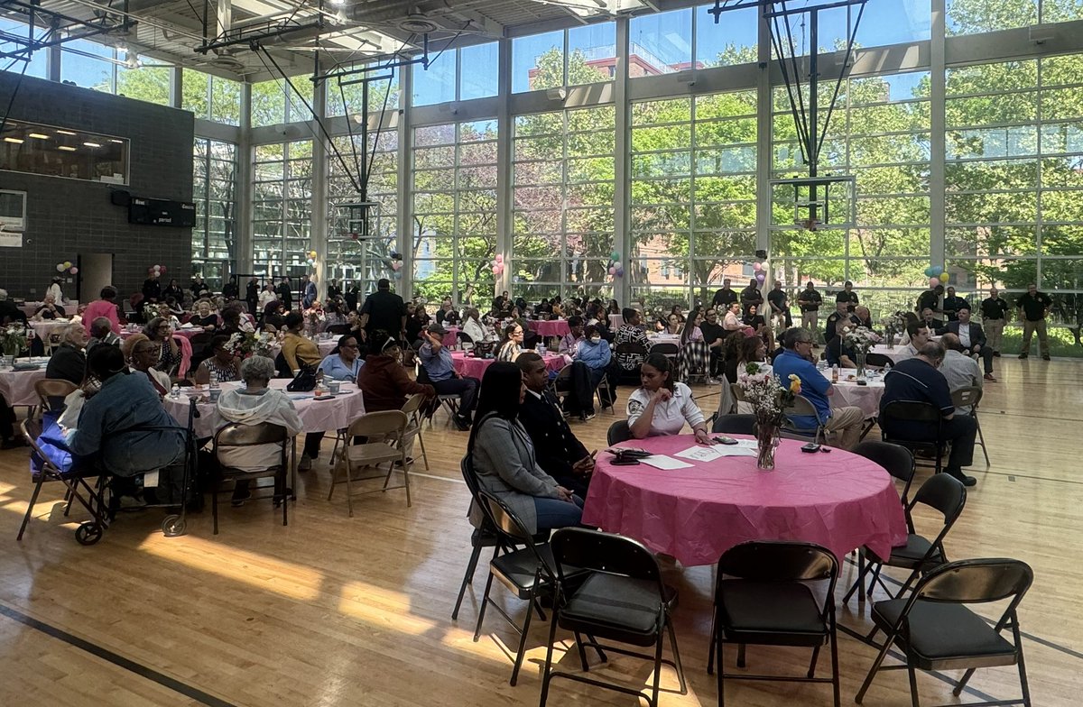 Great time today, @NYPD43Pct Community Council Annual Fellowship Breakfast. Many familiar faces and great people from the community.