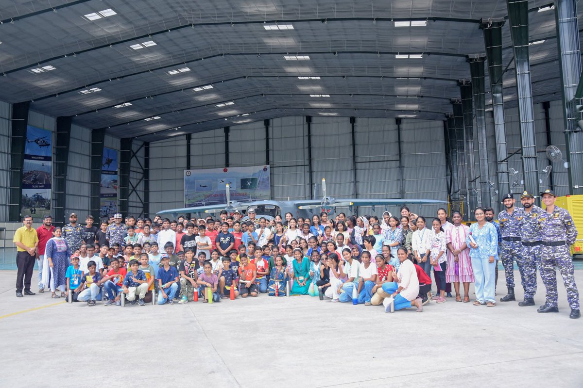 AN_Command's tweet photo. Completing 39 years of service, #INSUtkrosh hosted a motivating excursion for Science Centre students in Port Blair, nurturing patriotism and encouraging the youth to explore careers in the armed forces. #ANC #NavalComponent #Utkrosh https://t.co/8H1FG35s0a