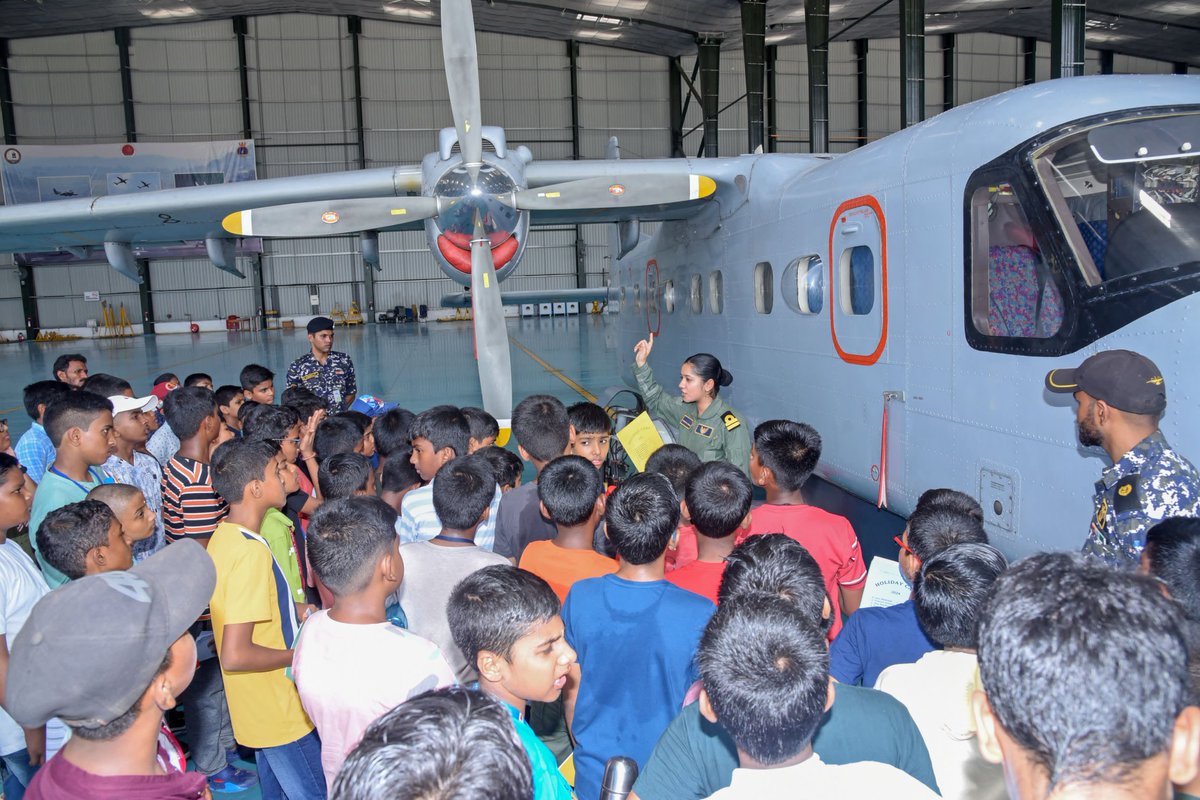 AN_Command's tweet photo. Completing 39 years of service, #INSUtkrosh hosted a motivating excursion for Science Centre students in Port Blair, nurturing patriotism and encouraging the youth to explore careers in the armed forces. #ANC #NavalComponent #Utkrosh https://t.co/8H1FG35s0a