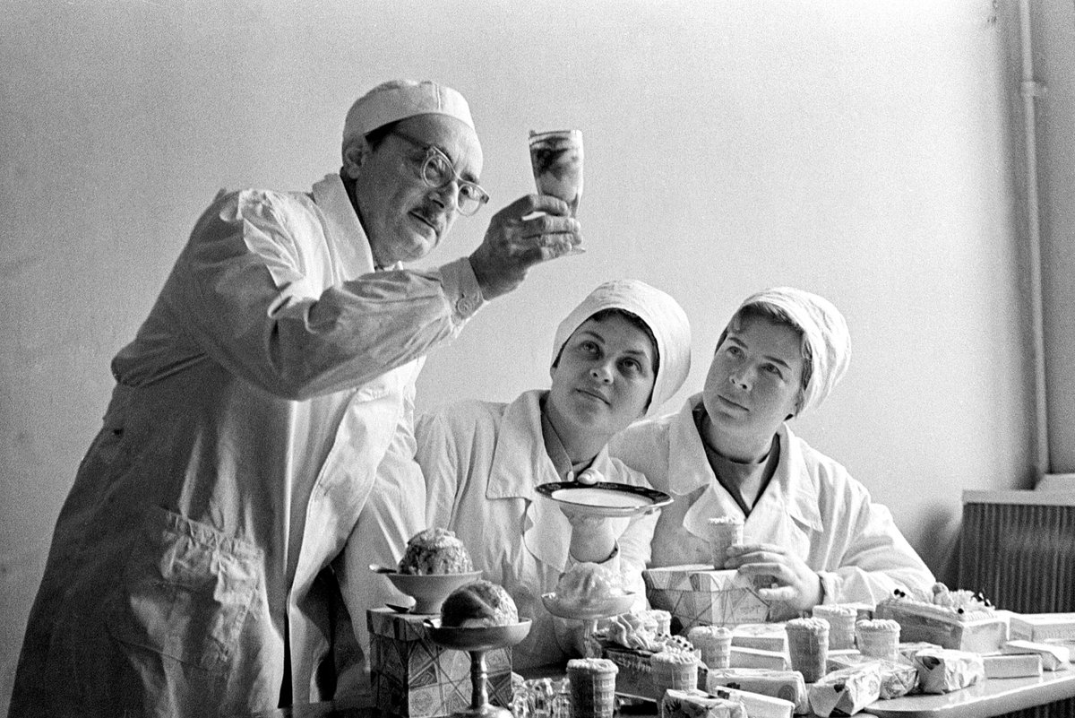 Employees of the Refrigerating Plant No. 8 examine ice cream samples. Photo by B. Trepetov (Moscow, 1963).
