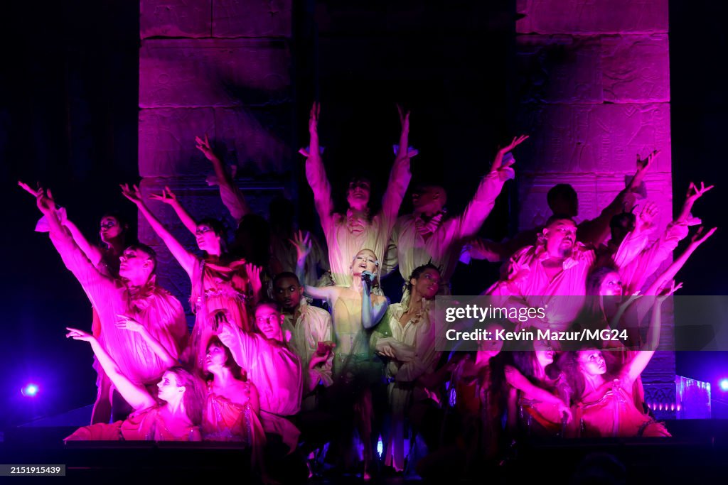 Ariana Grande performs the 2024 Met Gala celebrating 'Sleeping Beauties: Reawakening Fashion' at The Metropolitan Museum of Art in New York City. See more 📸 #MetGala #ArianaGrande👉 tinyurl.com/3eeddv8d