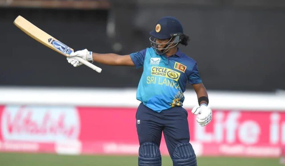 Another day Another Fifty for 🇱🇰 Captain Chamari Athapaththu 👏 55* (41 ) 4*7 6*2 #sportspavilionlk #T20WorldCup #WT20Qualifier #ChamariAthapaththu #danushkaaravinda