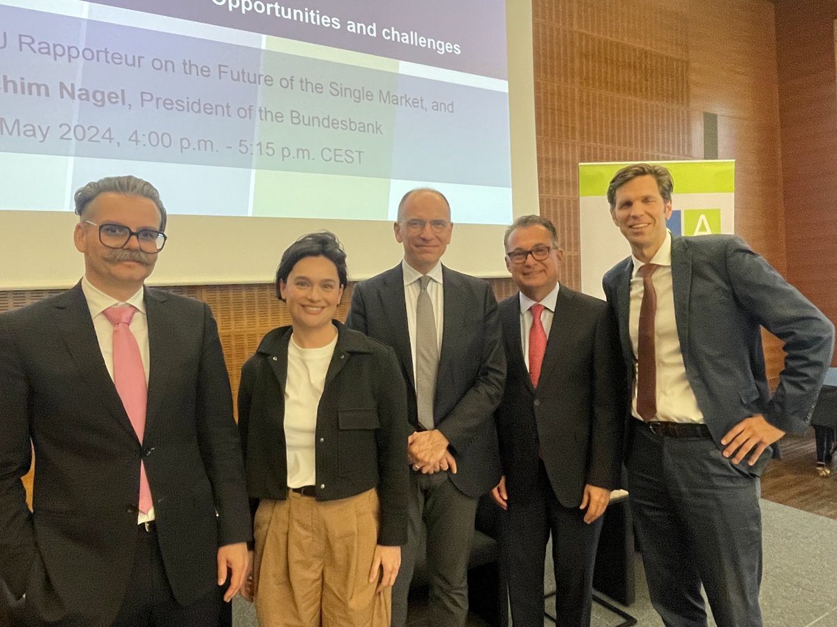 Great discussion and broad agreement on the need to overcome national fragmentation. Many thanks to ⁦⁦⁦⁦@EnricoLetta⁩ & Joachim Nagel @bundesbank & ⁦@CecileBoutelet⁩ and to ⁦@SAFE_Frankfurt⁩ for the good cooperation ⁦@DelorsBerlin⁩