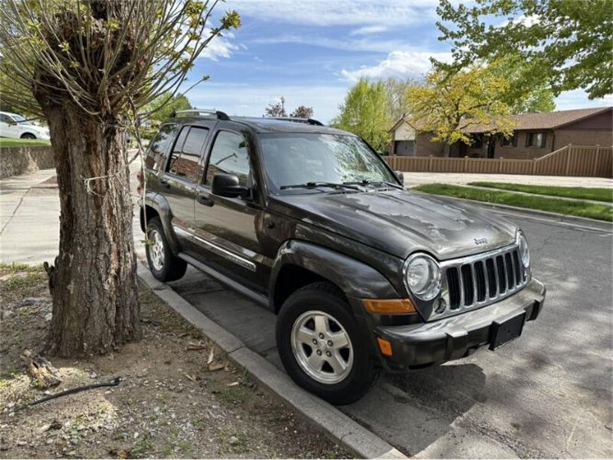 #ForSale: 2005 #Jeep #Liberty in Cadillac, #Michigan #Cars - #Cadillac, MI at #Geebo 

cadillac-mi.geebo.com/vehicles/view/…