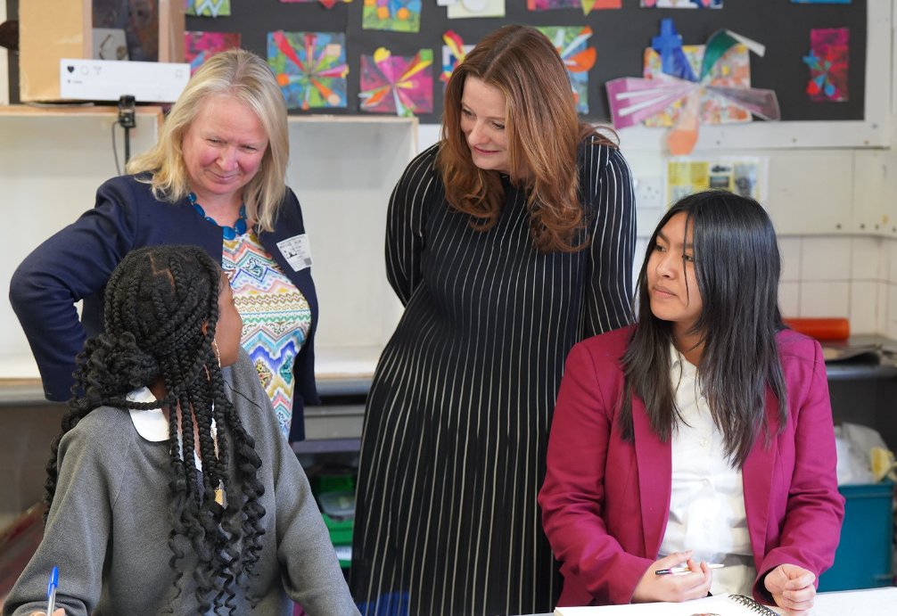 Lovely to host Gillian Keegan, our excellent SoS for Education, at Cardinal Vaughan Memorial School in Kensington, one of the best faith schools in the UK. A whopping 95% of local state schools in Kensington are rated good or outstanding, up from 84% in 2010!