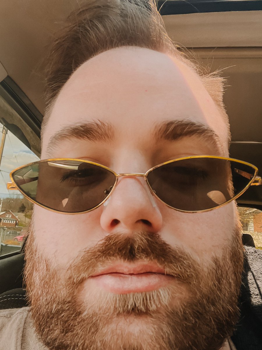 If all of my friends venmo’d me one dollar for my birthday than I’d look really cool in Emily’s glasses, and I’d have a few dollars 🤓

Venmo: @Asherlee