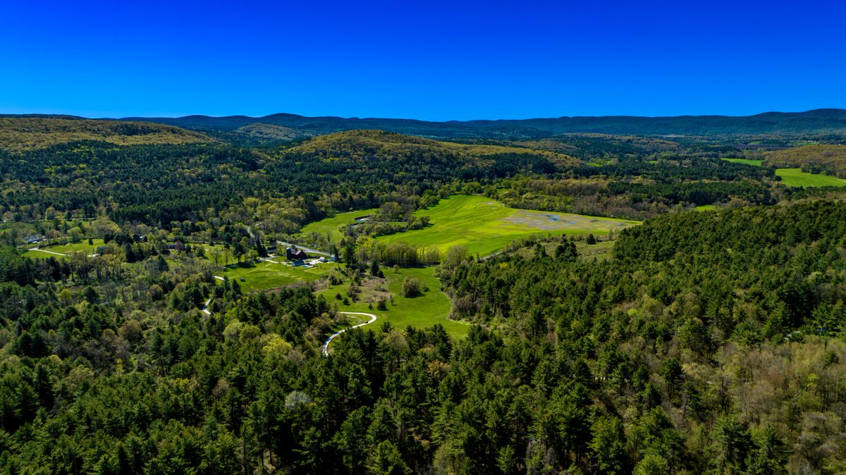 Today was 80degrees w/blue skies in the #berkshires We started an exciting new custom home build project which we'll be sharing soon...stay tuned for the video! 
#droneservices #droneconstructionmonitoring #sheffield #Massachusetts #berkshiresma #drone #drones #dronephotography