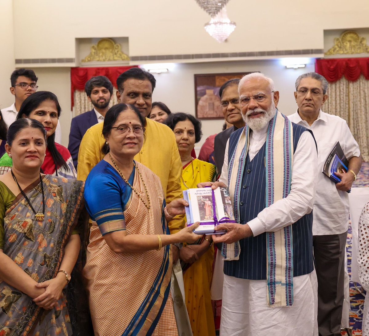 narendramodi's tweet image. Upon reaching Hyderabad, had an excellent meeting with the family of our former PM, the respected scholar and statesman, Shri PV Narasimha Rao Garu. They thanked the Government of India for conferring the Bharat Ratna on Shri Narasimha Rao Garu. Our interaction was extensive and…
