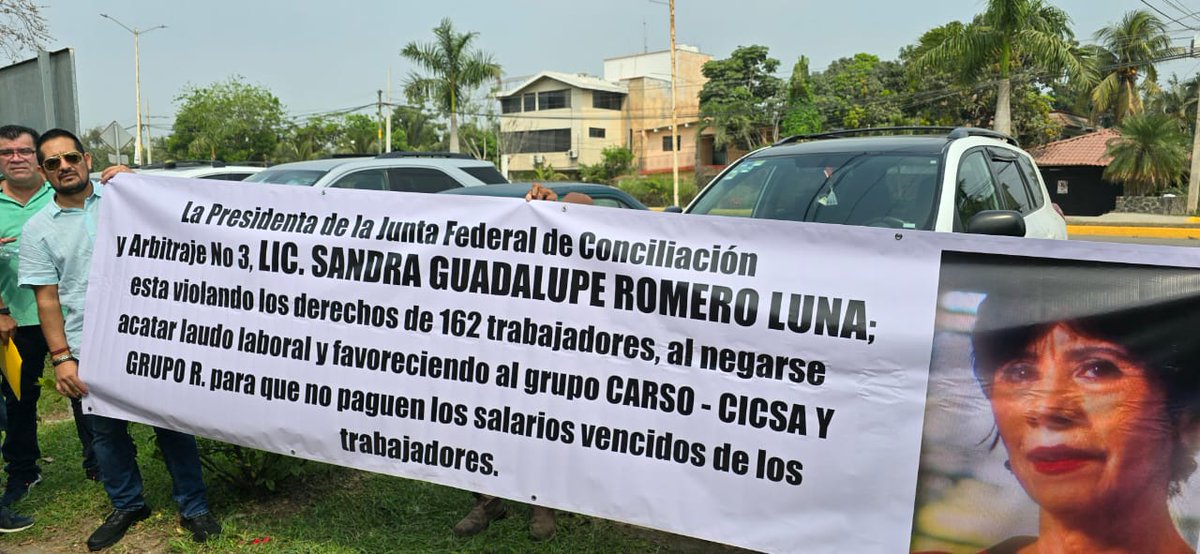 HdezRolon's tweet photo. Estamos en ASIPONA Tuxpan, Veracruz.
Protestando y peleabdo por nyestros dere hos laborales los cuales sr están retrasando por la presidenta de la junta federal de conciluacion de trabajo No. 3.
El LAUDA ya lo GANAMOS y no quieren que hagamos valer nuestros derechos
SLIM PAGAA https://t.co/jLdn7fkYuF