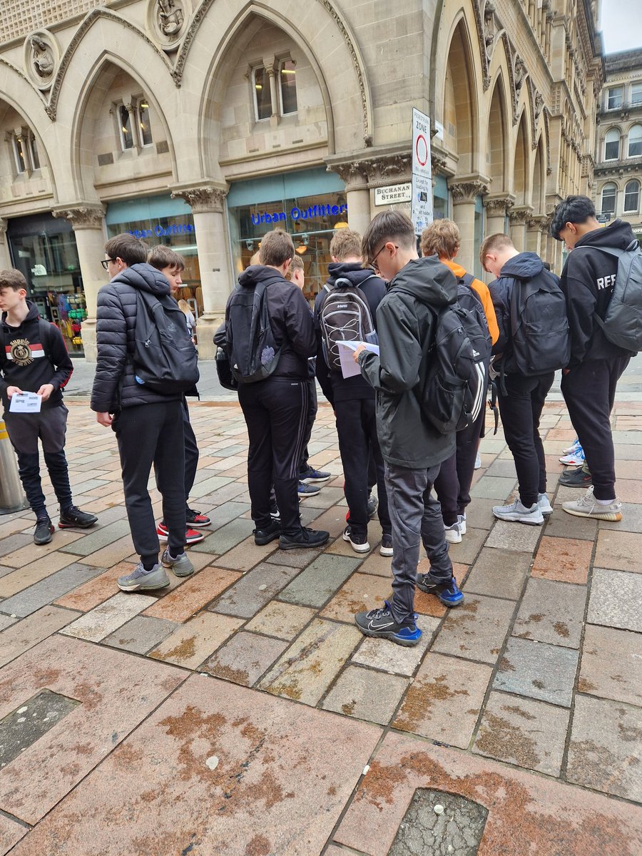 S3 spent the day in Glasgow building up their fieldwork techniques by carrying out questionnaires, RICEPOTS, traffoc surveys & EQS to compare different parts of the city. Well done S3- excellent work! @UGSchool