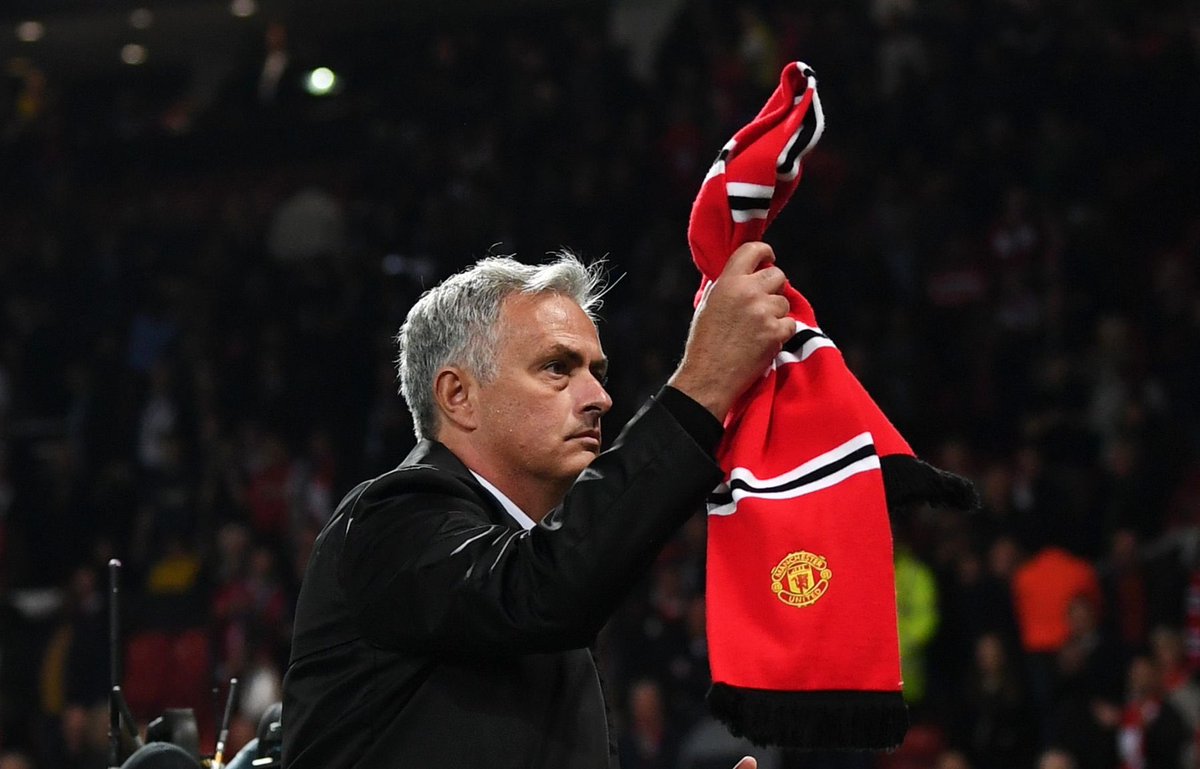 Jose Mourinho tekrar Manchester United teknik direktörü olmayı istiyor ancak kulübün böyle bir düşüncesi yok. [@samuelluckhurst]